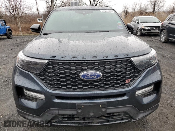 2024 Ford Explorer ST with VIN 1FM5K8GC1RGA38643, listed as a Copart auction lot 50371965 with 9,094 mi miles and Salvage Title. Bid and sale history available at carsss.com. Image 5.