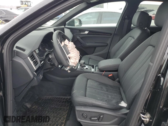 2024 Audi Q5 Komfort with VIN WA1AAAFY1R2134287, listed as a Copart auction lot 45710475 with 5,538 mi miles and Salvage Title. Bid and sale history available at carsss.com. Image 7.