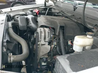 2013 Chevrolet Silverado 1500 LS z VIN 3GCPCREA3DG285970, wystawiony jako IAAI lot #43182821 z przebiegiem 289 384 mil mil oraz . Historia ofert i sprzedaży dostępna na DreamBid. Obrazek 20.