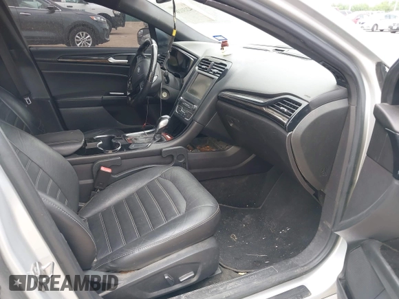 2016 Ford Fusion SE with VIN 3FA6P0HD4GR214129, listed as a IAAI auction lot 42131138 with 95,219 mi miles and . Bid and sale history available at DreamBid. Image 5.