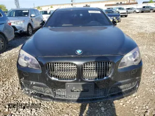 2010 BMW 7 Series 750Li xDrive with VIN WBAKC8C57AC431230, listed as a Copart auction lot 55294635 with 109,822 mi miles and Clean Title. Bid and sale history available at DreamBid. Image 5.