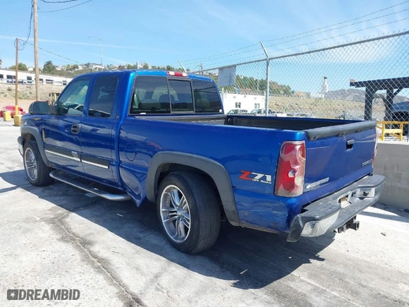 2003 Chevrolet Silverado 1500 LT with VIN 1GCEK19T83E128013, listed as a IAAI auction lot 41765827 with 195,646 mi miles. Bid and sale history available at carsss.com. Image 3.
