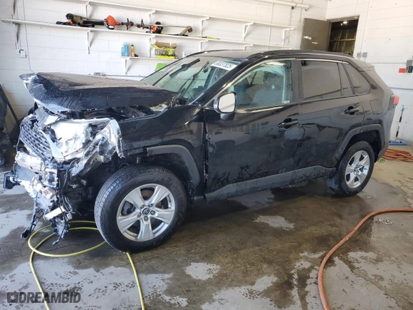 2019 Toyota RAV4 XLE with VIN 2T3W1RFV9KW013455, listed as a Copart auction lot 88337825 with NaN miles and Salvage Title. Bid and sale history available at carsss.com. Image 1.