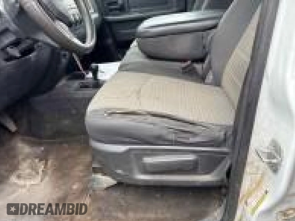 2012 Ram 2500 ST z VIN 3C6TD5HT7CG170151, wystawiony jako IAAI lot #42806496 z przebiegiem 192 475 mil mil oraz . Historia ofert i sprzedaży dostępna na DreamBid. Obrazek 38.