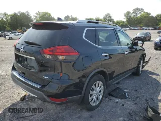 2017 Nissan Rogue S с VIN KNMAT2MV5HP569166, выставлен на аукционе Copart как лот 61888944 с пробегом Не указан миль и Списание • Salvage title. История ставок и продаж доступна на DreamBid. Изображение 3.