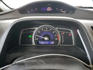 2009 Honda Civic LX z VIN 19XFA16599E050691, wystawiony jako Copart lot #58538835 z przebiegiem 162 377 mil mil oraz Czysty tytuł • Clean title. Historia ofert i sprzedaży dostępna na DreamBid. Obrazek 9.