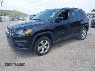 2018 Jeep Compass Latitude z VIN 3C4NJDBB3JT144056, wystawiony jako IAAI lot #42138173 z przebiegiem 45 985 mil mil oraz . Historia ofert i sprzedaży dostępna na DreamBid. Obrazek 17.