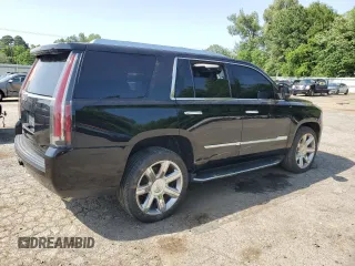 2018 Cadillac Escalade Luxury with VIN 1GYS3BKJ9JR253391, listed as a Copart auction lot 57658795 with Not provided miles and Salvage title. Bid and sale history available at DreamBid. Image 3.