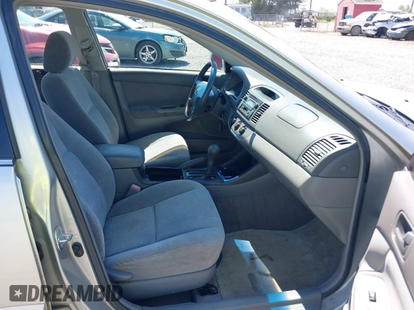 2004 Toyota Camry LE with VIN 4T1BE32K74U365621, listed as a IAAI auction lot 42459170 with 236,485 mi miles and . Bid and sale history available at DreamBid. Image 5.