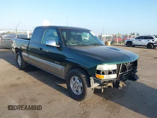 2002 Chevrolet Silverado 1500 LT with VIN 2GCEC19T921333952, listed as a IAAI auction lot 42100985 with 180,598 mi miles and . Bid and sale history available at DreamBid. Image 1.