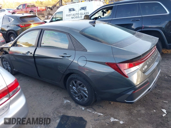 2024 Hyundai Elantra SEL with VIN KMHLM4DG3RU762482, listed as a IAAI auction lot 41289324 with 6,514 mi miles and . Bid and sale history available at DreamBid. Image 14.
