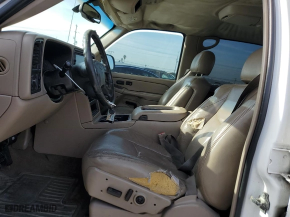 2004 Chevrolet Silverado 1500 Crew Cab LS with VIN 2GCEC13T441342635, listed as a Copart auction lot 86217874 with 341,259 mi miles and Salvage Title. Bid and sale history available at carsss.com. Image 7.