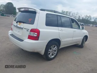 2006 Toyota Highlander z VIN JTEEW21A660007644, wystawiony jako IAAI lot #42155550 z przebiegiem 246 034 mil mil oraz . Historia ofert i sprzedaży dostępna na DreamBid. Obrazek 4.