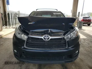 2015 Toyota Highlander XLE z VIN 5TDJKRFH6FS090633, wystawiony jako Copart lot #54089715 z przebiegiem 194 494 mil mil oraz Szkoda całkowita • Salvage title. Historia ofert i sprzedaży dostępna na DreamBid. Obrazek 5.