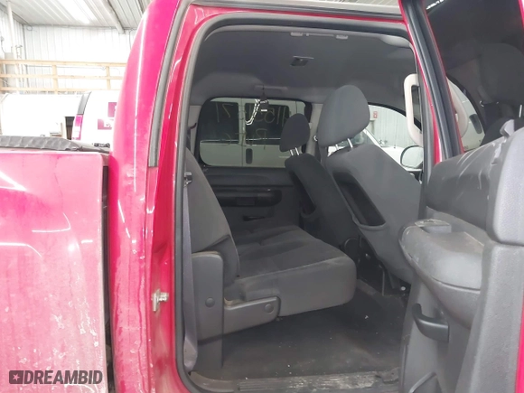 2008 Chevrolet Silverado 1500 LTZ with VIN 3GCEK13358G174925, listed as a IAAI auction lot 41551571 with 212,718 mi miles. Bid and sale history available at carsss.com. Image 8.