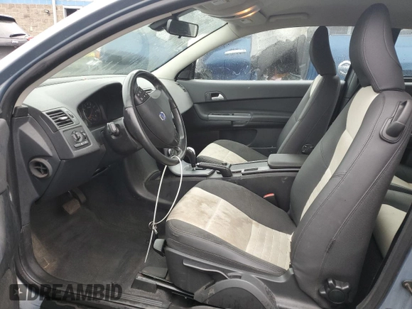 2012 Volvo C30 z VIN YV1672MK8C2277351, wystawiony jako Copart lot #82423314 z przebiegiem 217 198 mil mil oraz Szkoda całkowita • Salvage title. Historia ofert i sprzedaży dostępna na DreamBid. Obrazek 7.