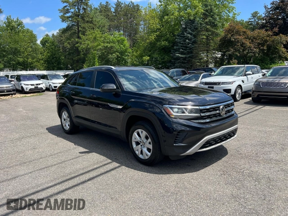 2020 Volkswagen Atlas S with VIN 1V2GC2CA3LC225388, listed as a Copart auction lot 62426205 with 133,709 mi miles and Clean title. Bid and sale history available at DreamBid. Image 2.