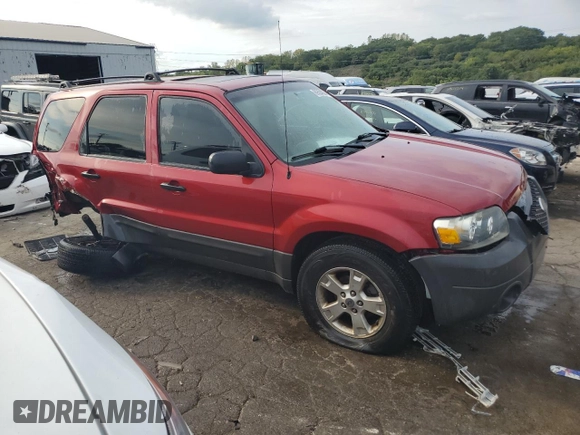 2005 Ford Escape XLT with VIN 1FMYU93125KC70077, listed as a Copart auction lot 69504824 with 152,216 mi miles and Salvage Title. Bid and sale history available at carsss.com. Image 4.