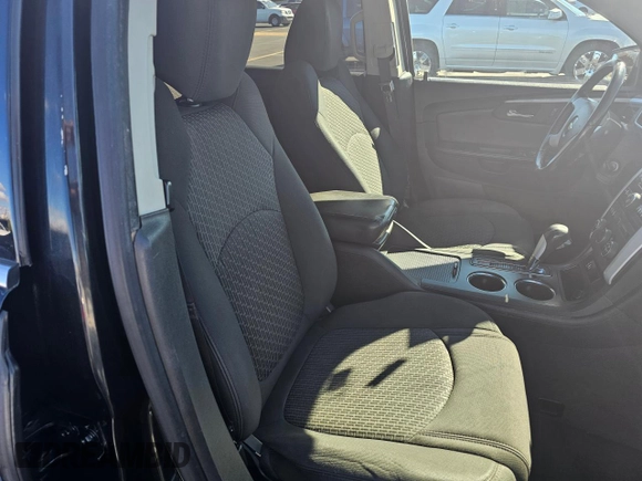 2012 Chevrolet Traverse 1LT with VIN 1GNKRGED1CJ224161, listed as a Copart auction lot 79977584 with 168,113 mi miles and Clean Title. Bid and sale history available at DreamBid. Image 5.