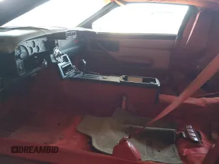 1989 Chevrolet Camaro z VIN 1G1FP21F7KL137015, wystawiony jako Copart lot #46108305 z przebiegiem 78 714 mil mil oraz Szkoda całkowita • Salvage title. Historia ofert i sprzedaży dostępna na DreamBid. Obrazek 7.