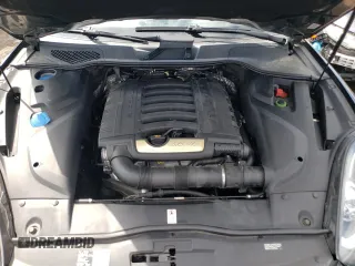 2016 Porsche Cayenne z VIN WP1AA2A20GLA06417, wystawiony jako Copart lot #55302695 z przebiegiem 172 259 mil mil oraz Czysty tytuł • Clean title. Historia ofert i sprzedaży dostępna na DreamBid. Obrazek 11.