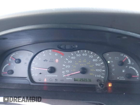 2002 Toyota Sequoia SR5 with VIN 5TDZT34A92S094303, listed as a IAAI auction lot 41739875 with 250,576 mi miles and . Bid and sale history available at carsss.com. Image 7.