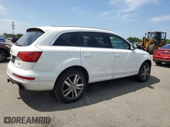 2014 Audi Q7 Premium Plus с VIN WA1LGAFE6ED000953, выставлен на аукционе Copart как лот 62193535 с пробегом 111 301 миль миль и Списание • Salvage title. История ставок и продаж доступна на DreamBid. Изображение 3.