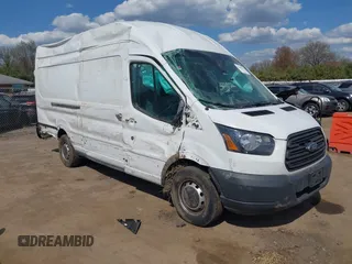 2018 Ford Transit Cargo с VIN 1FTBW3XG1JKB45081, выставлен на аукционе IAAI как лот 42108327 с пробегом 198 494 миль миль и . История ставок и продаж доступна на DreamBid. Изображение 1.