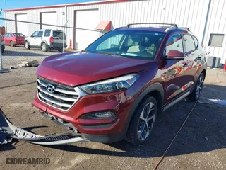 2017 Hyundai Tucson Value with VIN KM8J33A23HU349750, listed as a IAAI auction lot 41456946 with 134,285 mi miles. Bid and sale history available at carsss.com. Image 18.