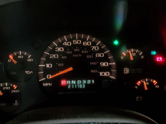 2000 Chevrolet Astro Cargo Van with VIN 1GCDM19W6YB169121, listed as a Copart auction lot 85204274 with 211,783 mi miles and Salvage Title. Bid and sale history available at carsss.com. Image 9.