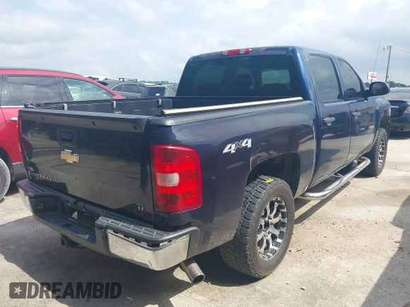 2010 Chevrolet Silverado 1500 LT with VIN 3GCRKSEA1AG223465, listed as a IAAI auction lot 42126593 with 196,338 mi miles and . Bid and sale history available at DreamBid. Image 4.