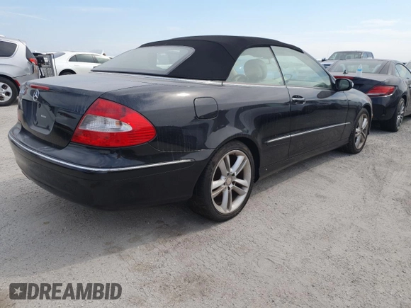 2008 Mercedes-Benz CLK-Class 3.5L with VIN WDBTK56F48F256262, listed as a Copart auction lot 74918114 with 0 mi miles and Salvage Title. Bid and sale history available at carsss.com. Image 3.