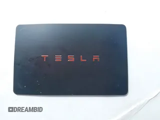 2020 Tesla Model 3 Standard Range Plus z VIN 5YJ3E1EA5LF708885, wystawiony jako IAAI lot #42172952 z przebiegiem 58 882 mil mil oraz . Historia ofert i sprzedaży dostępna na DreamBid. Obrazek 11.