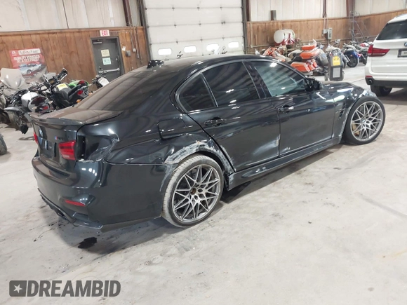 2017 BMW M3 z VIN WBS8M9C52H5G83686, wystawiony jako IAAI lot #42205796 z przebiegiem 51 956 mil mil oraz . Historia ofert i sprzedaży dostępna na DreamBid. Obrazek 4.
