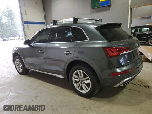 2024 Audi Q5 S line Premium with VIN WA1GAAFY2R2070562, listed as a Copart auction lot 86247894 with 2,437 mi miles and Salvage Title. Bid and sale history available at carsss.com. Image 2.