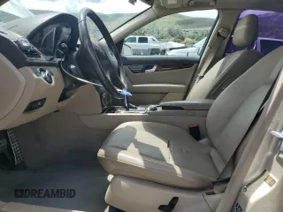 2010 Mercedes-Benz C 300 Sport с VIN WDDGF5EB8AR097035, выставлен на аукционе Copart как лот 56971685 с пробегом 162 019 миль миль и Списание • Salvage title. История ставок и продаж доступна на DreamBid. Изображение 7.