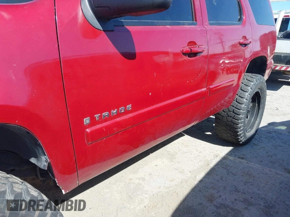 2007 Chevrolet Tahoe LT with VIN 1GNFC13037R231409, listed as a IAAI auction lot 42303972 with 82,550 mi miles and . Bid and sale history available at DreamBid. Image 6.