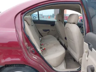 2007 Hyundai Accent GLS with VIN KMHCN46C57U108605, listed as a IAAI auction lot 41932061 with 195,580 mi miles. Bid and sale history available at carsss.com. Image 8.