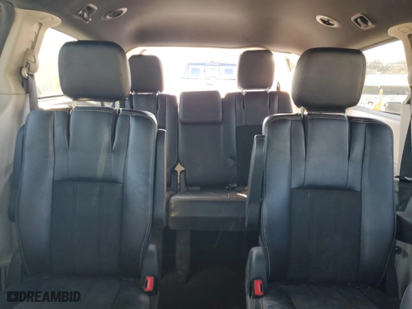 2019 Dodge Grand Caravan SXT with VIN 2C4RDGCG8KR754916, listed as a Copart auction lot 44715625 with 235,536 mi miles and Salvage Title. Bid and sale history available at carsss.com. Image 10.