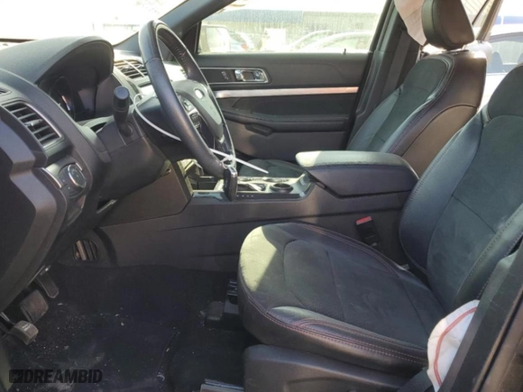 2019 Ford Explorer XLT with VIN 1FM5K7D81KGB39049, listed as a Copart auction lot 82164554 with 81,366 mi miles and Salvage Title. Bid and sale history available at carsss.com. Image 7.
