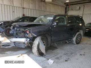 2017 Toyota 4Runner SR5 с VIN JTEBU5JR3H5471657, выставлен на аукционе Copart как лот 59432095 с пробегом 91 993 миль миль и Чистый • Clean title. История ставок и продаж доступна на DreamBid. Изображение 1.