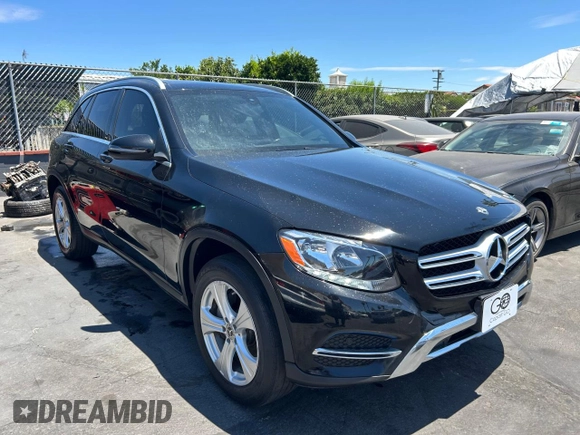2018 Mercedes-Benz GLC 300 with VIN WDC0G4JB2JV024513, listed as a Copart auction lot 64325465 with 99,218 mi miles and Clean title. Bid and sale history available at DreamBid. Image 1.