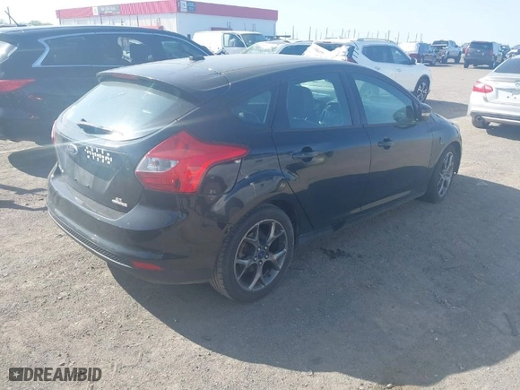 2013 Ford Focus SE with VIN 1FADP3K29DL236993, listed as a IAAI auction lot 41922706 with 162,268 mi miles. Bid and sale history available at carsss.com. Image 4.