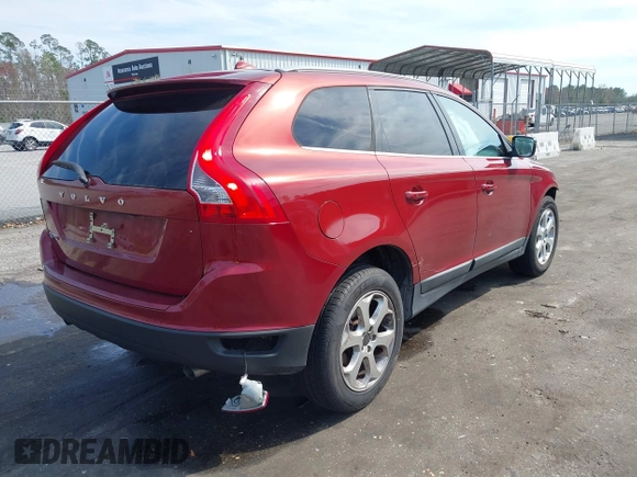 2013 Volvo XC60 3.2L z VIN YV4952DL4D2390794, wystawiony jako IAAI lot #41688798 z przebiegiem 104 940 mil mil oraz . Historia ofert i sprzedaży dostępna na DreamBid. Obrazek 4.