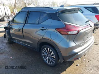2021 Nissan Kicks SR z VIN 3N1CP5DVXML465845, wystawiony jako IAAI lot #41966146 z przebiegiem 56 134 mil mil oraz . Historia ofert i sprzedaży dostępna na DreamBid. Obrazek 3.