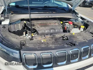2022 Jeep Compass Latitude with VIN 3C4NJDBB3NT205928, listed as a IAAI auction lot 42832409 with 22,634 mi miles and . Bid and sale history available at DreamBid. Image 11.