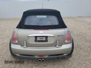 2007 MINI Convertible S z VIN WMWRH33557TL95520, wystawiony jako Copart lot #47685045 z przebiegiem 95 619 mil mil oraz Czysty tytuł • Clean title. Historia ofert i sprzedaży dostępna na DreamBid. Obrazek 6.