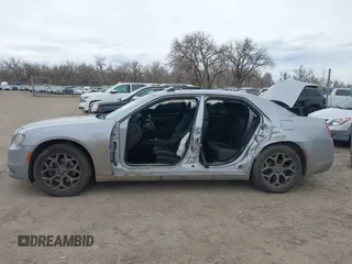 2016 Chrysler 300 with VIN 2C3CCAGG0GH239071, listed as a IAAI auction lot 41736156 with 107,747 mi miles. Bid and sale history available at carsss.com. Image 15.