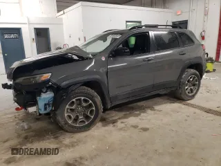 2022 Jeep Cherokee Trailhawk z VIN 1C4PJMBX3ND542805, wystawiony jako Copart lot #54838505 z przebiegiem 44 692 mil mil oraz Tytuł czysty. Historia ofert i sprzedaży dostępna na DreamBid. Obrazek 1.