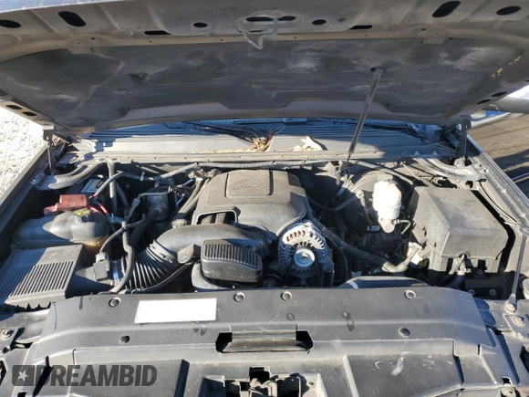2011 Chevrolet Suburban LS with VIN 1GNSCHE01BR155461, listed as a Copart auction lot 89156045 with 214,430 mi miles and Salvage Title. Bid and sale history available at carsss.com. Image 12.